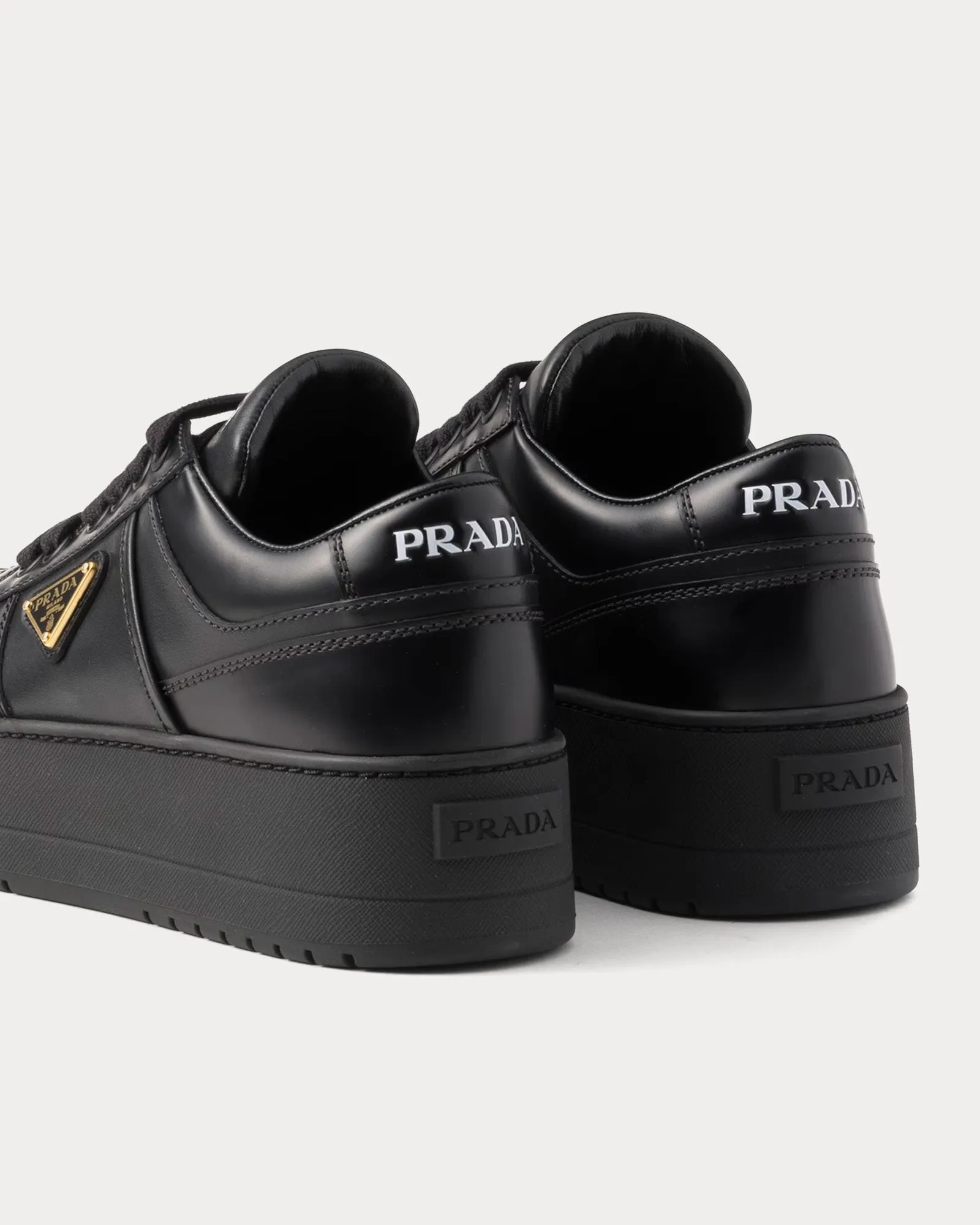Downtown Bold Leather Black Low Top Sneakers