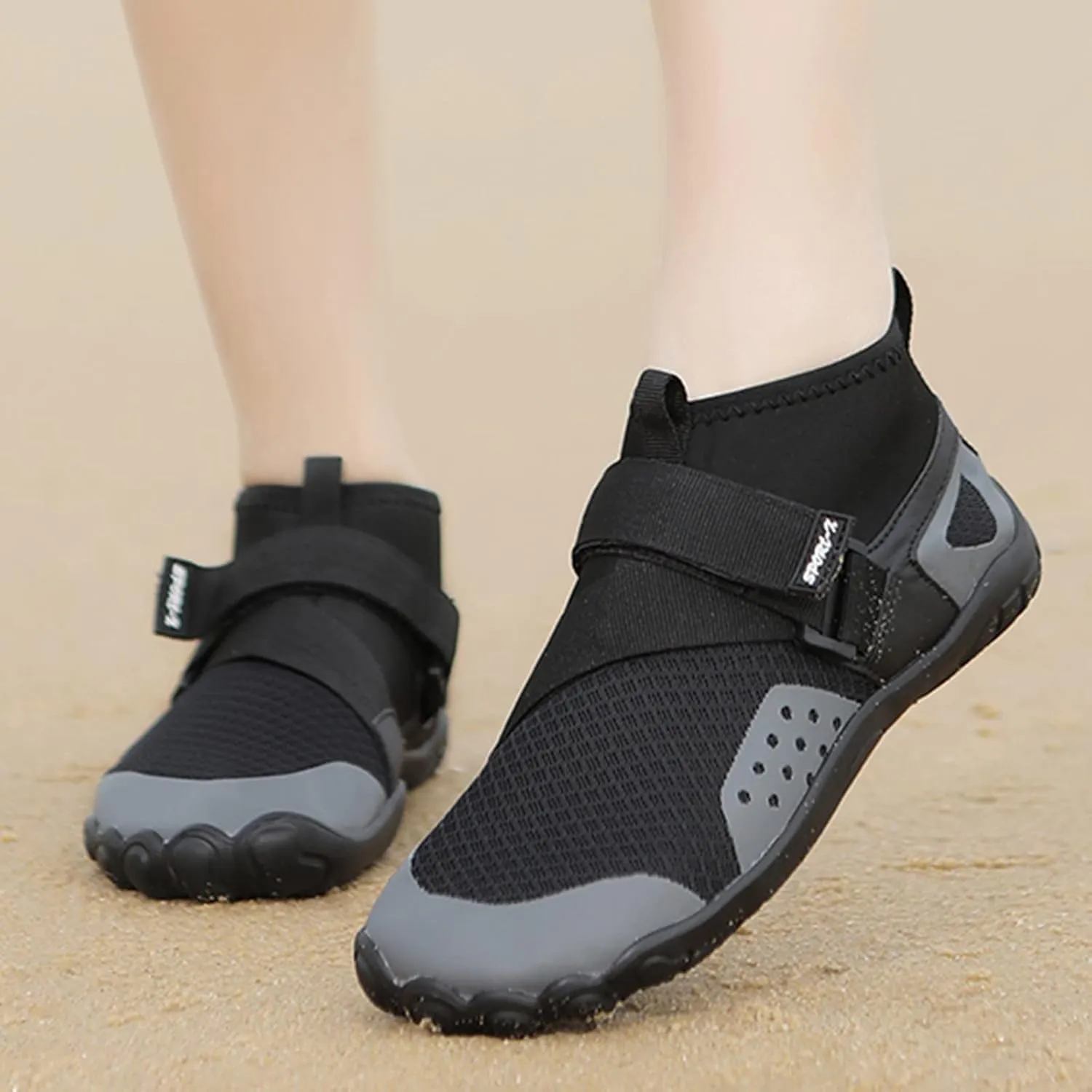 Water Shoes Men Wide Toe Box Quick Drying Slip On Barefoot for Pool Beach Surf Walk Water Yoga